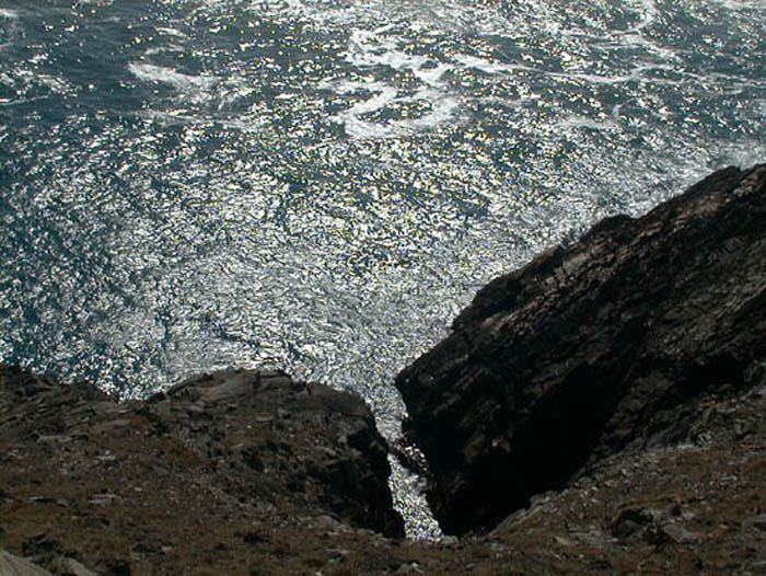 Sparkling Water at Mizen Head.jpg 121.1K